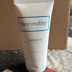 Skincare ClearDerma Moisturizer - White